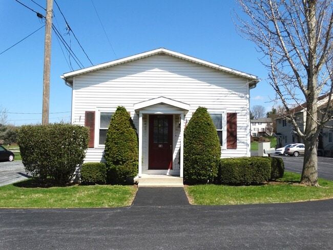 Building Photo - 61 W Church St Unit 12