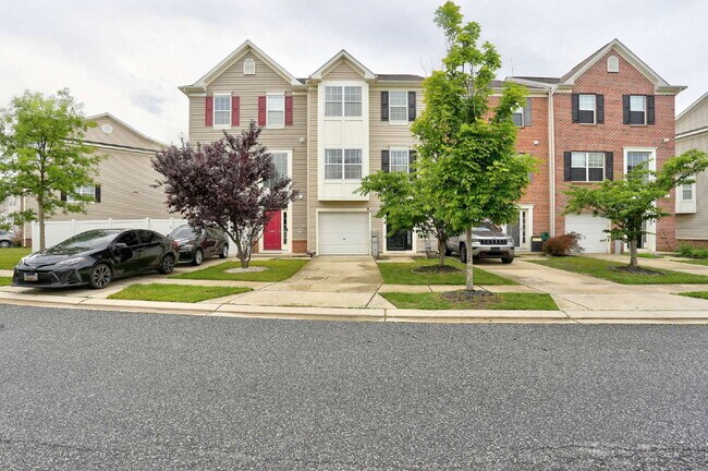 3BD/2.2BA:  Fabulous Baltimore Townhome