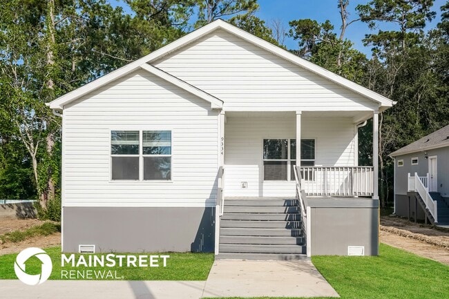 Building Photo - 9334 Crestview Dr Rental