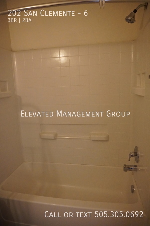 Photo - 202 San Clemente Ave NW Unidad 6