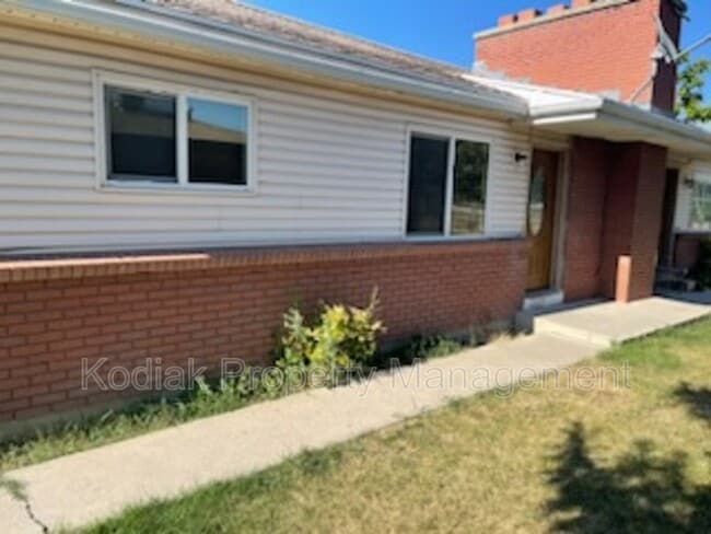 Building Photo - 3737 3325 W Rental