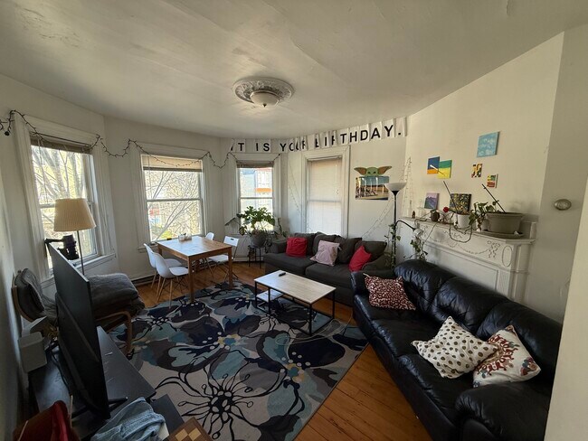 Photo - 268 Broadway Unit 2