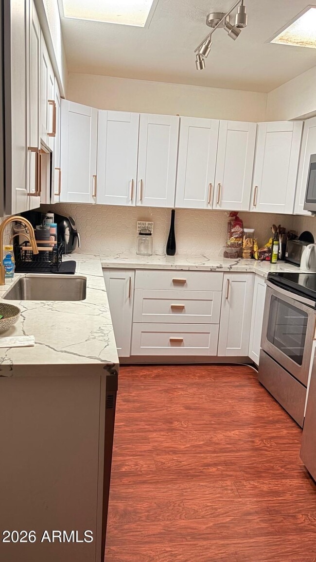 Photo - 13416 N Hawthorn Dr