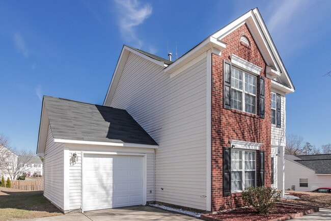 Photo - 6927 Ayrshire Glen Pl