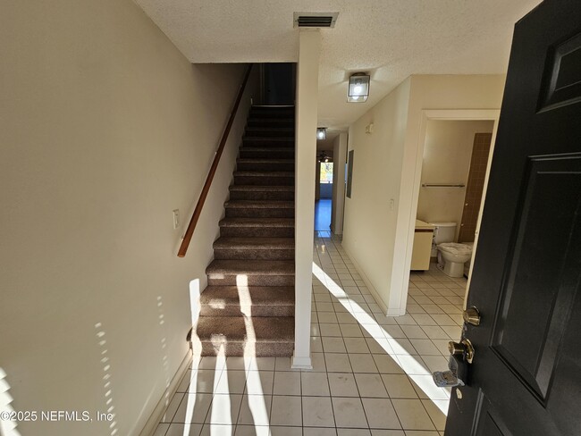 Photo - 1307 River Hills Cir E Unit 16