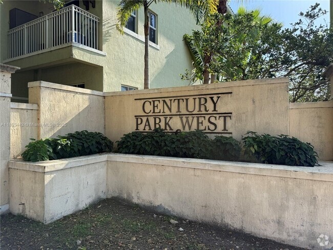 Building Photo - 290 NW 109th Ave Unit 202 Rental