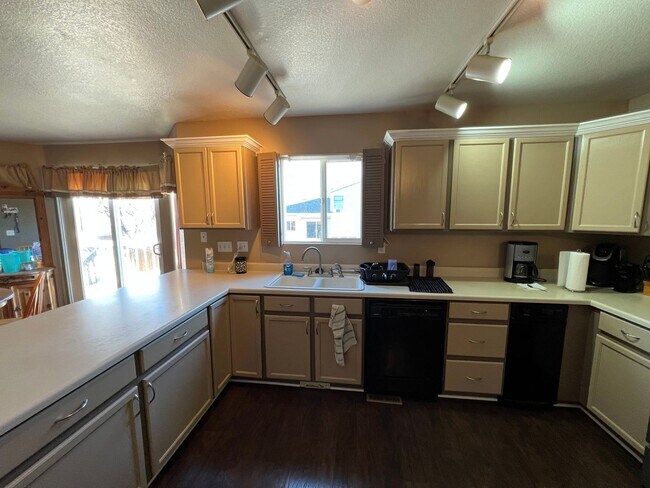 Photo - Beautiful 4 Bedroom Home In Wolf Creek Available in March!