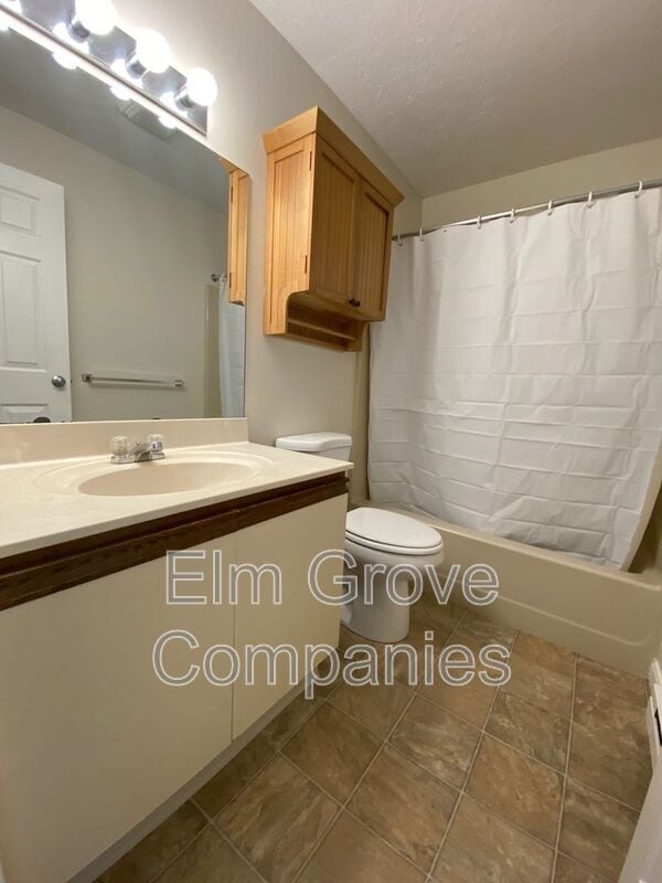 Photo - 17 Indian Brook Cir