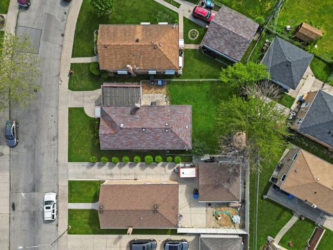 Photo - 4223 W 82nd St