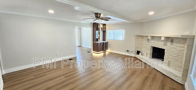 Photo - 2545 Madeline Ave