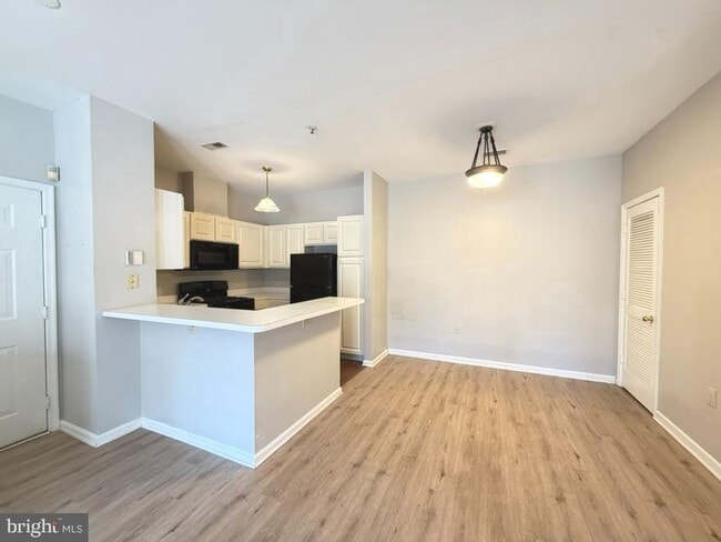 Photo - Beautiful 2bd 1bth private patio-level condo in New Town with a peaceful wooded view!