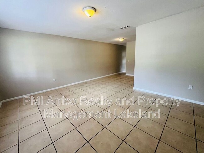 Photo - 1031 Crestview Ave