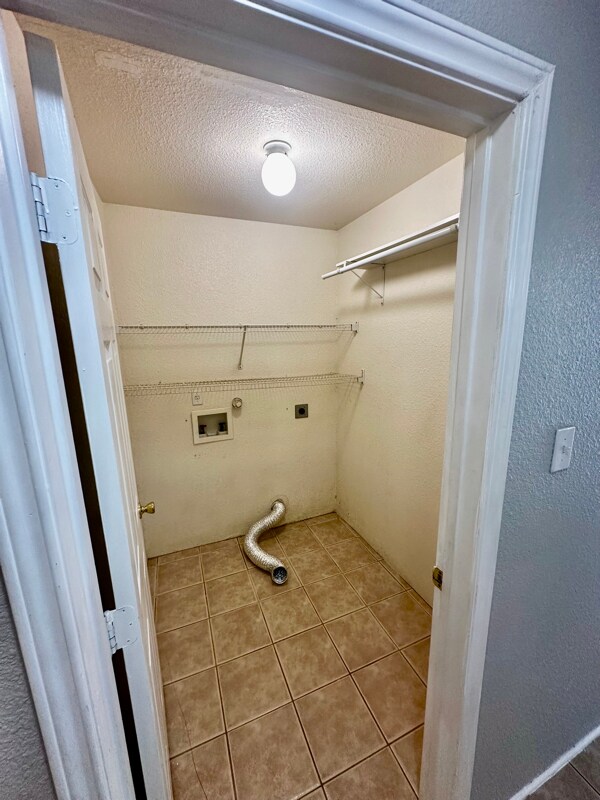 Photo - 4328 Covenant Ct