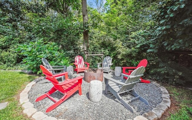 Photo - 276 W Meadowland Ln