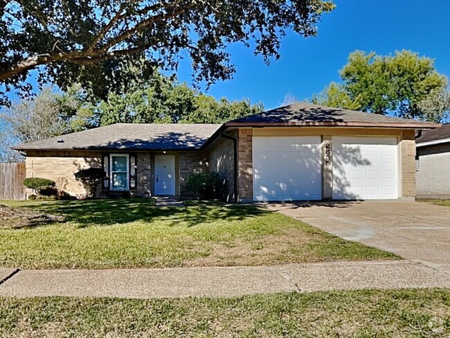 Building Photo - 2855 Pilgrims Point Dr Rental