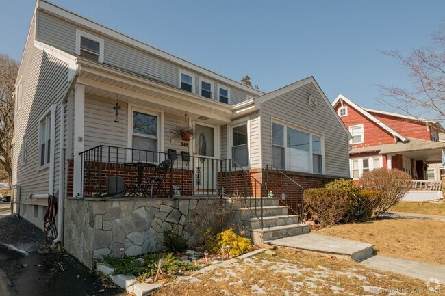 Building Photo - 348 Townsend Ave Unit 2nd floor Rental