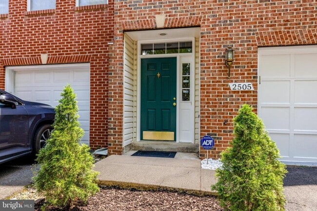 Building Photo - 2505 James Madison Cir