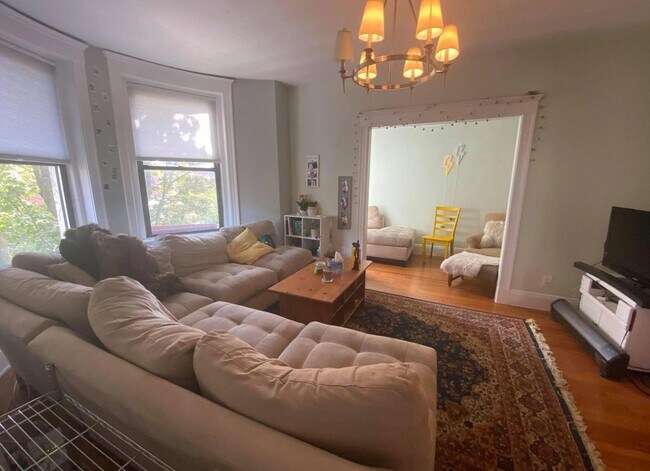 Photo - 184 St Paul St Unidad 2