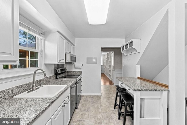 Photo - 10163 Yorktown Way