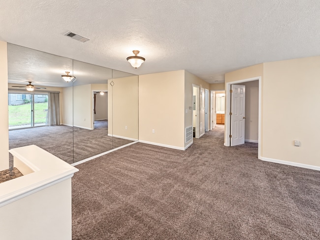 10300 Southern Meadows