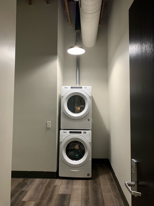 Willys Knight Lofts