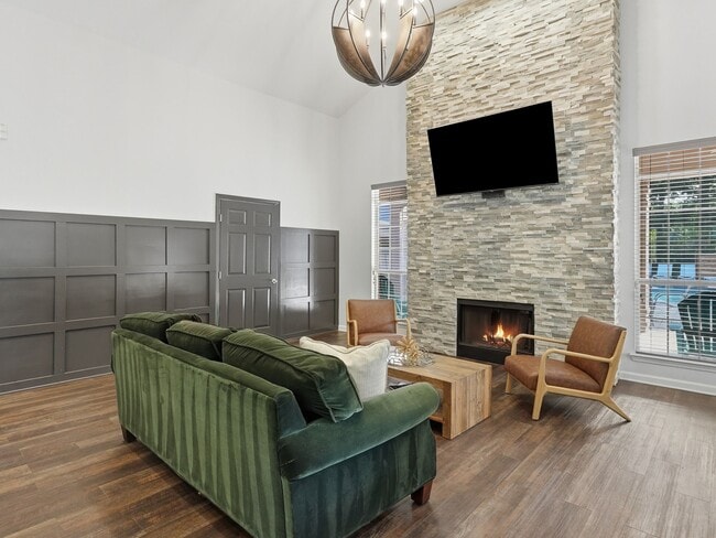 1287 Shoals Apartments
