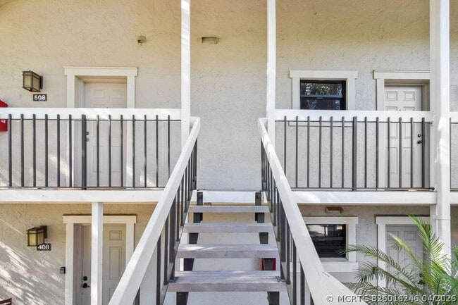 Building Photo - 11863 Wimbledon Cir Unit 509