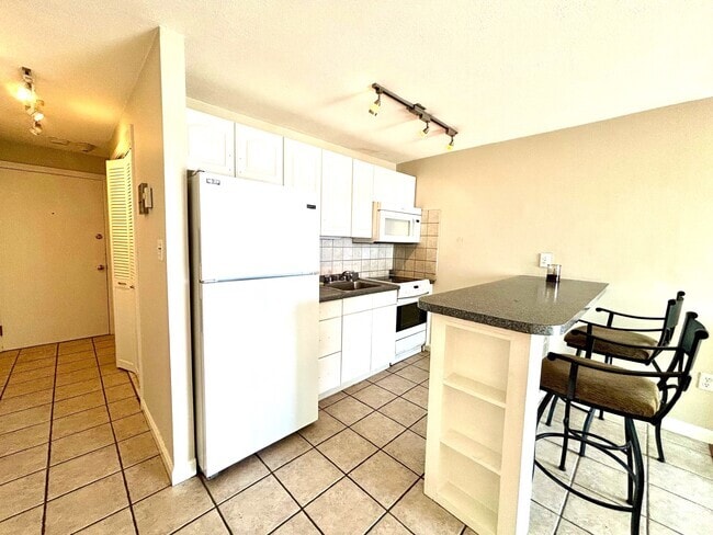 Building Photo - 383 Revere Beach Blvd Unit 4 Rental
