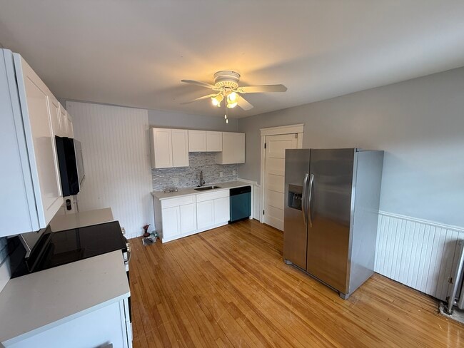 Photo - 612 Grove St Unit 2