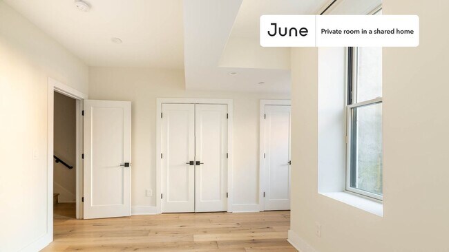 Room in Shared 3 bed/2.5 bath home in Columbia Heights