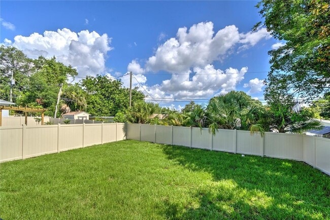 Photo - 855 39th Ave N