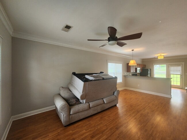 2240 Lakeside Dr Unit 3