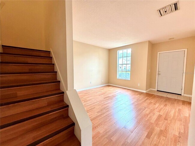 Photo - 30209 Swinford Ln