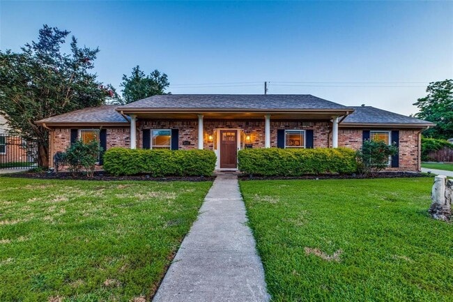 Photo - 6031 McKnight St Casa