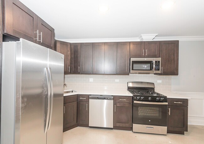 Photo - 4117 S Michigan Ave