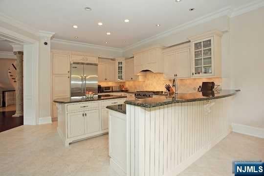 Photo - 113 Bellaire Dr