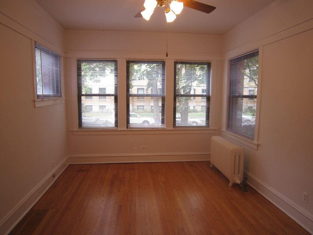Photo - 1480 W Byron St Unit 1