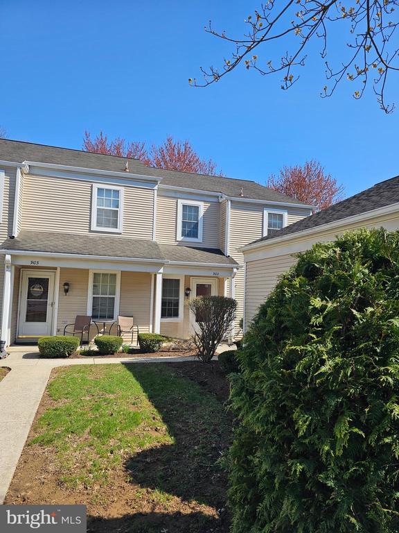 Photo - 902 Cambridge Ct Townhome