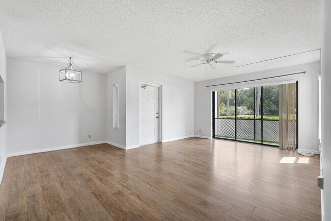 Photo - 1605 SW Silver Pine Way Unit 110-C1