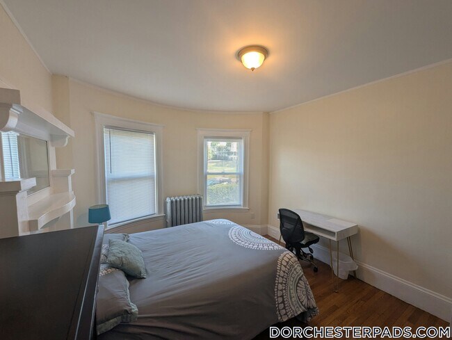 Photo - 27 Bourneside St Unidad 1