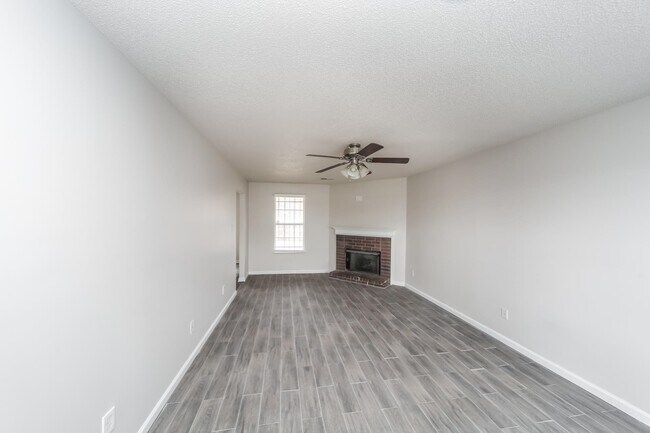 Photo - 4560 Cedar Ridge Cove