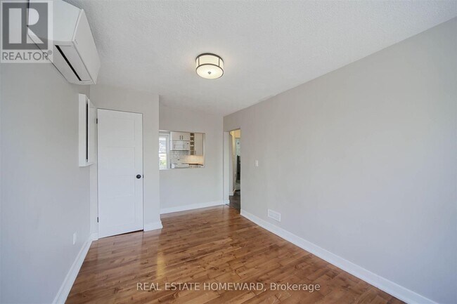 Photo - 307 Old Weston Rd