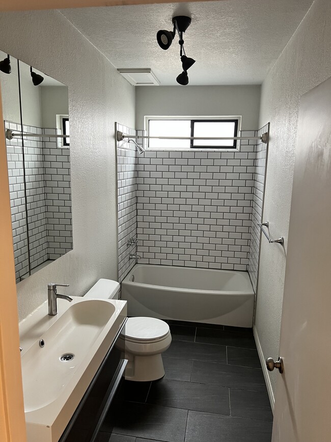 Photo - 453 S Chicago St Unit 453 1/2