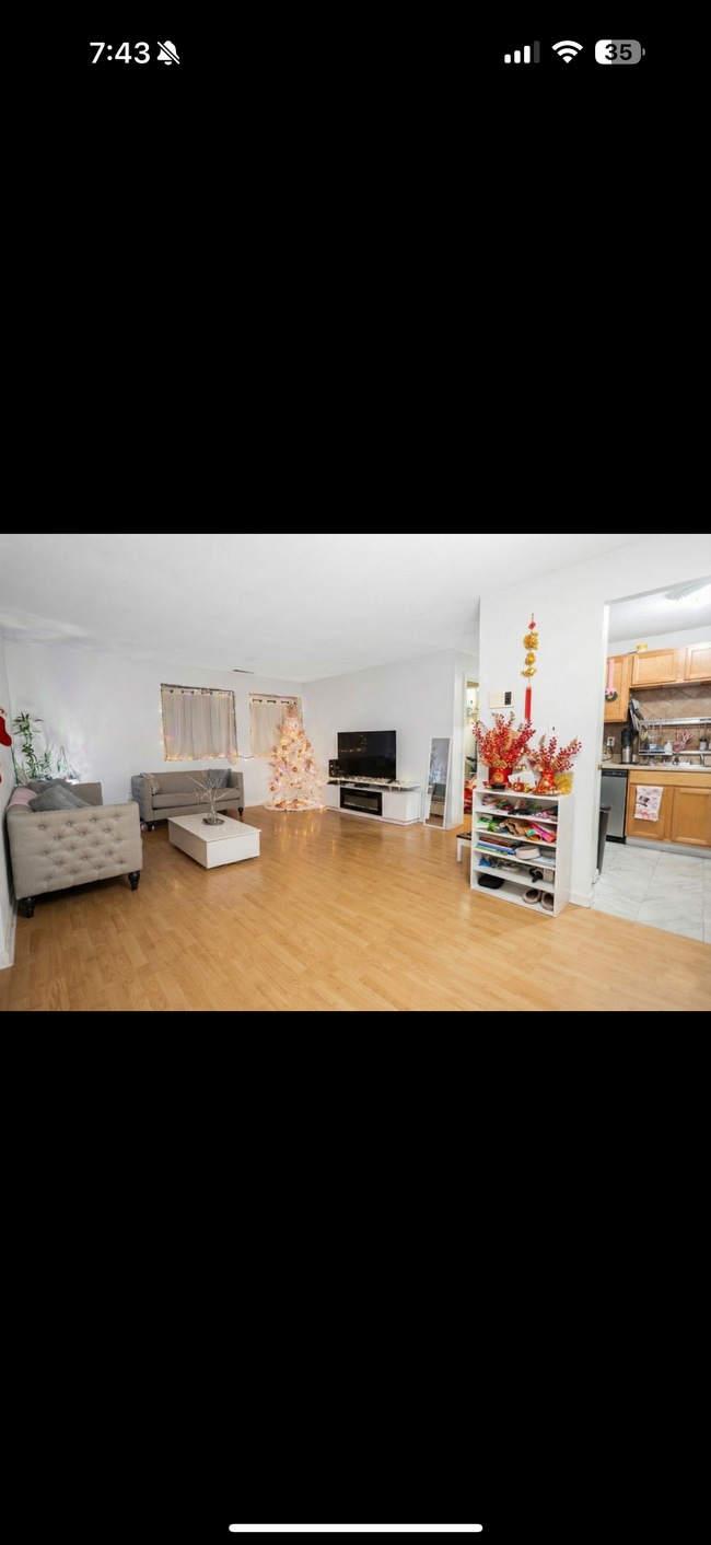 Photo - 103 Colonel Bell Dr Unit 5