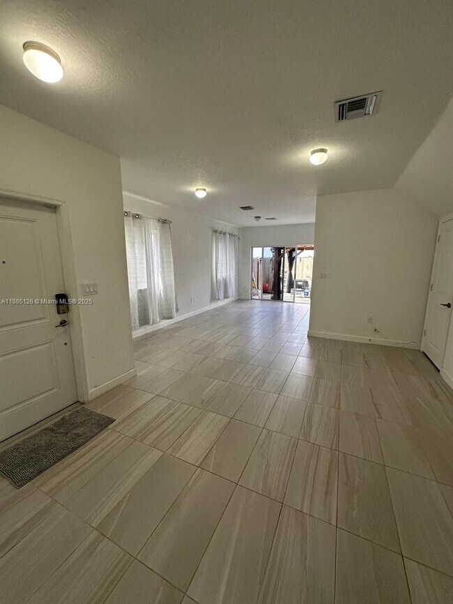 Photo - 1238 NW 4th Ln