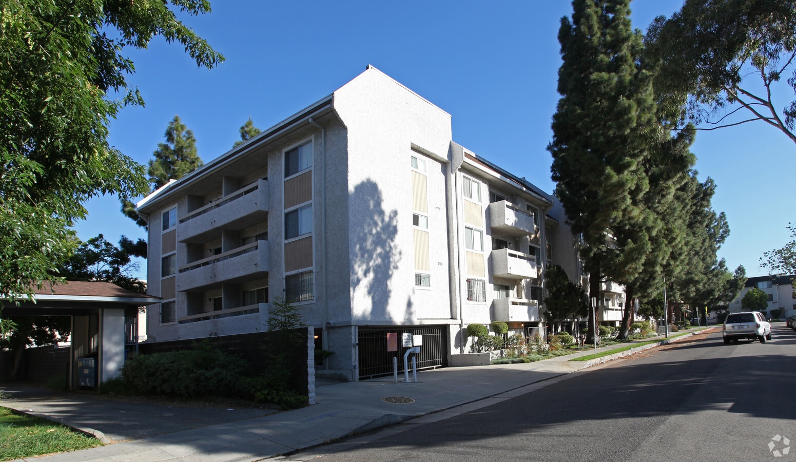 Photo - Hillview Apartments