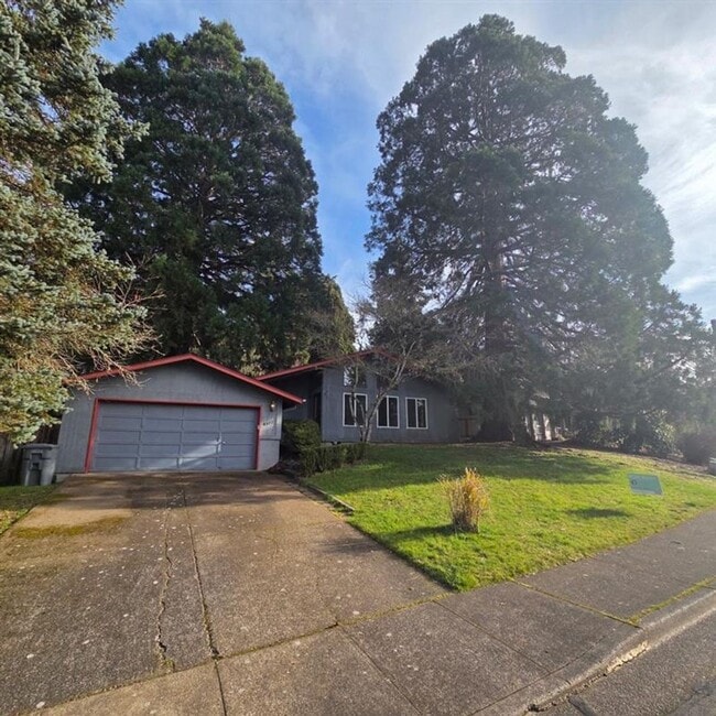 Building Photo - WINTER SPECIAL ~ $1,105 OFF FIRST MONTH RENT