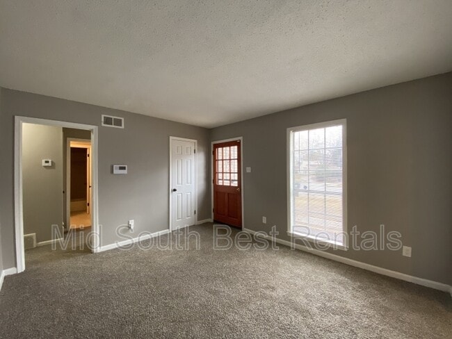 Photo - 5021 Eastfield Cove