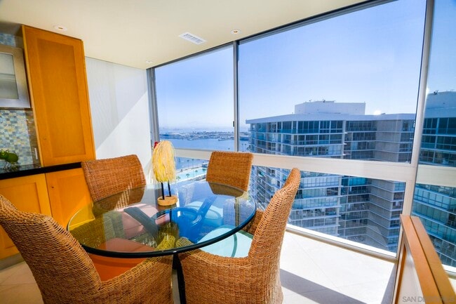 Photo - 1810 Avenida Del Mundo Unidad 1609