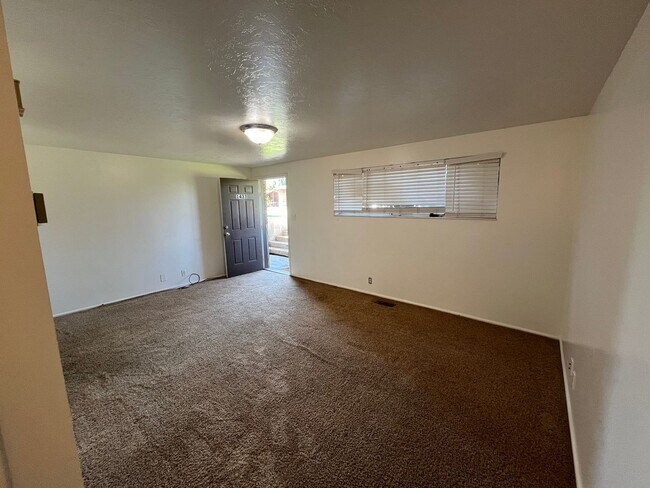 Photo - CREC 4 Plex Unit CREC 4 Plex - 1433